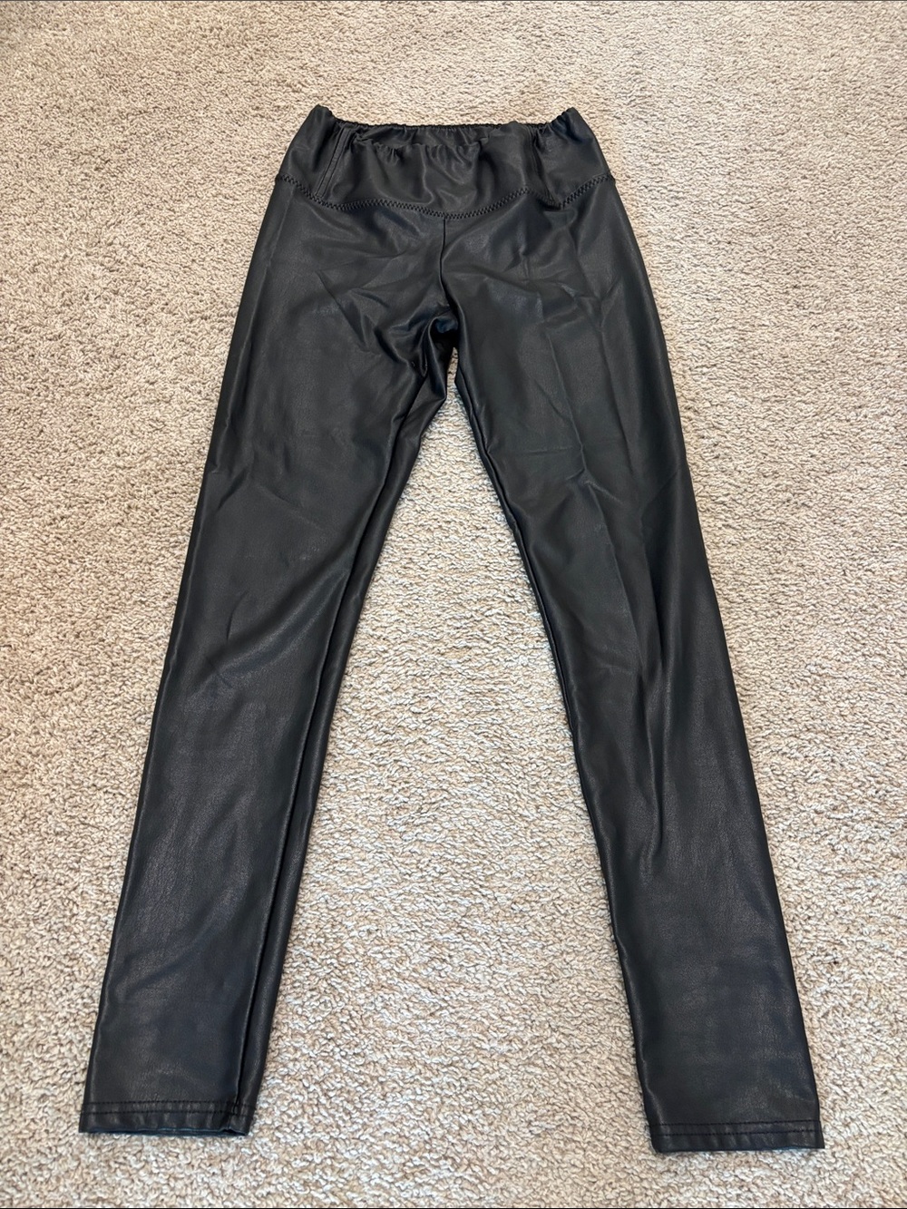7 For All Mankind Black Faux Leather Leggings Pants Stretch Size M